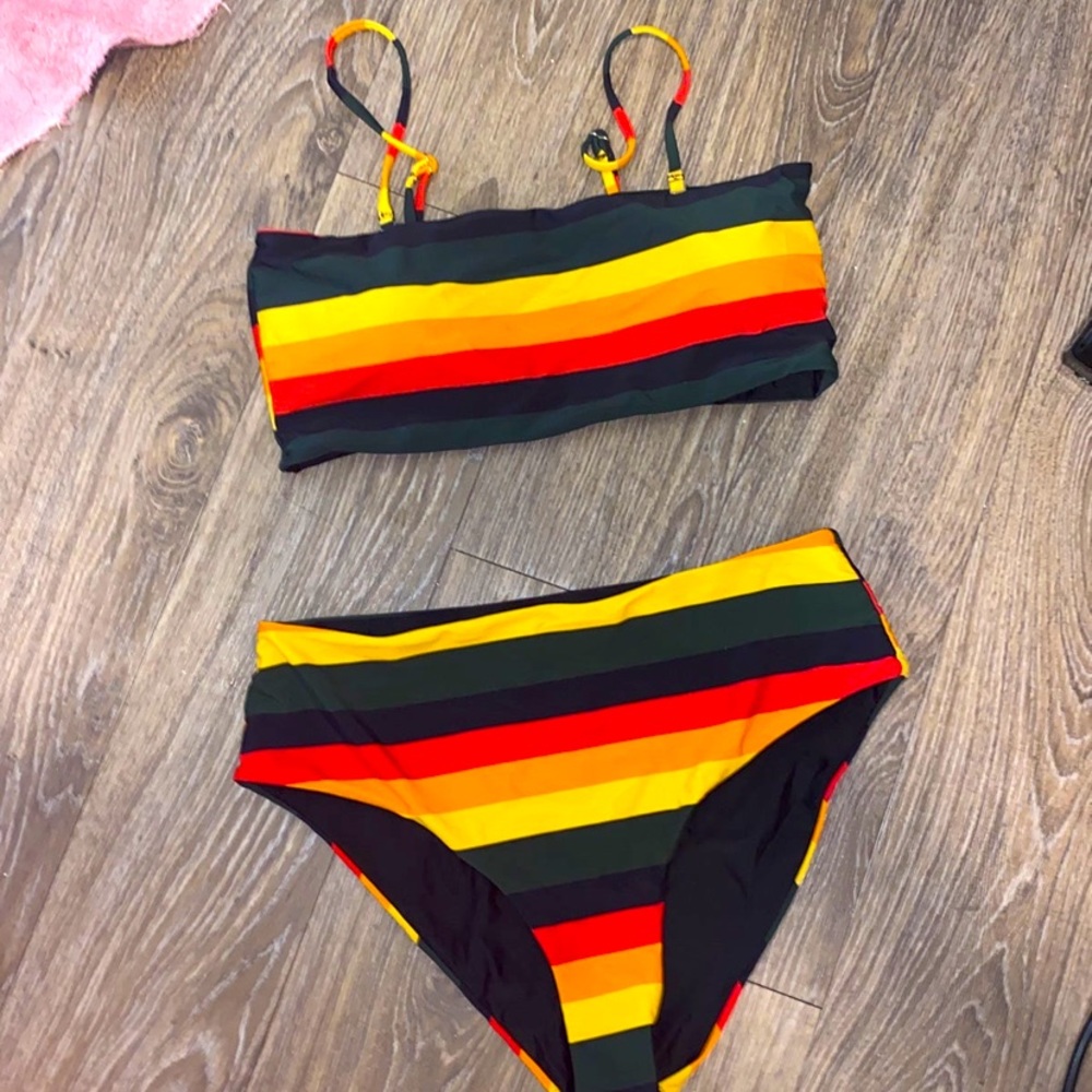 High waisted bikini